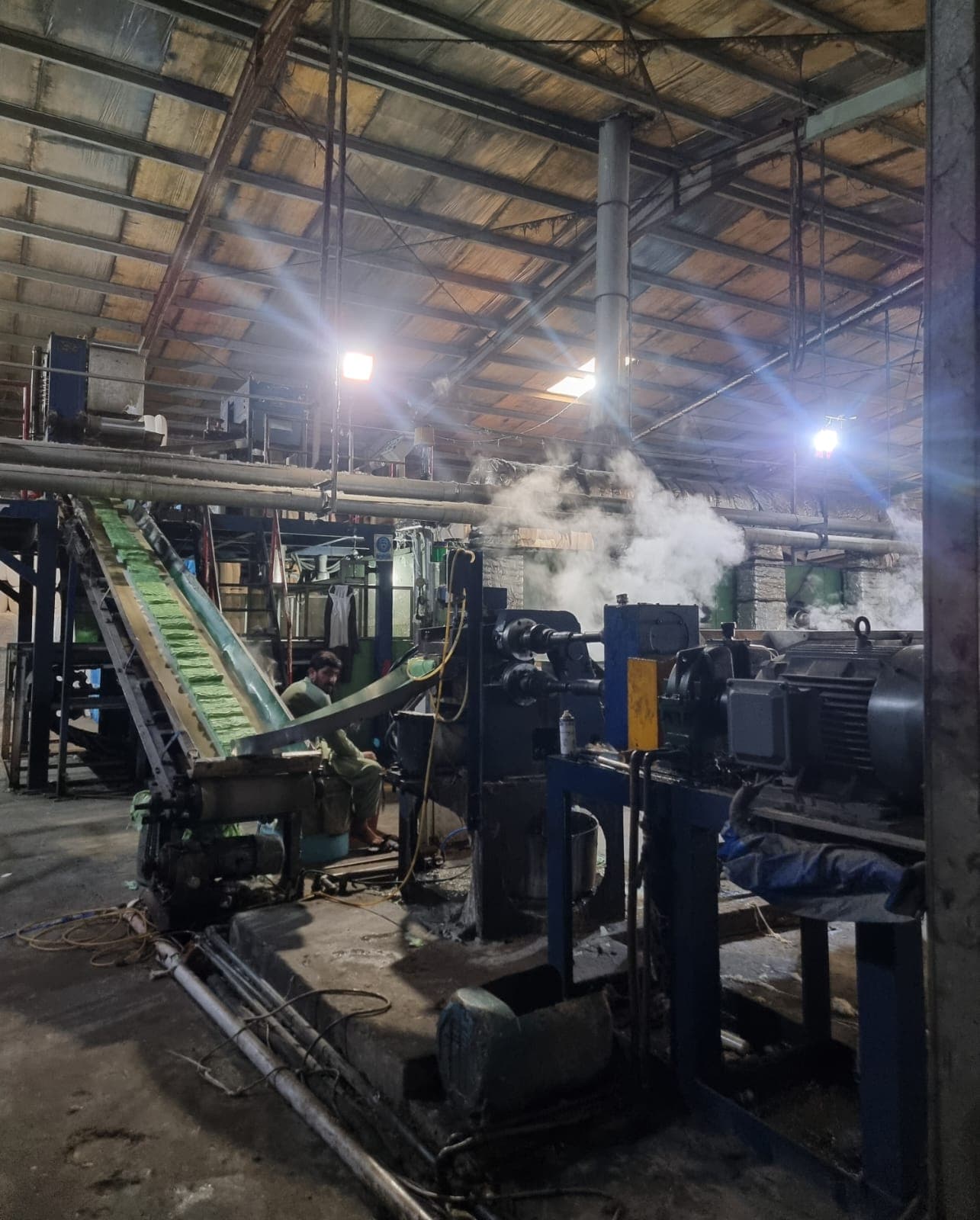 Heavy motor drives and extrusion line conveyor system